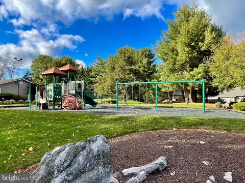 114 Saffron Ter, Falling Waters, WV 25419 photo 30