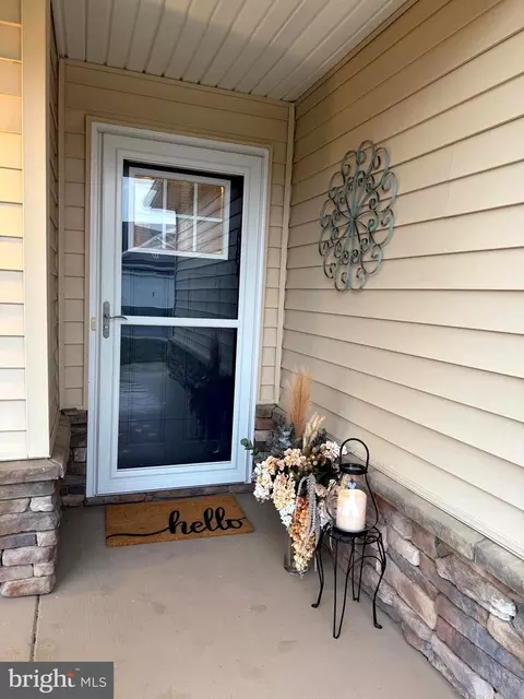 114 Saffron Ter, Falling Waters, WV 25419 photo 7