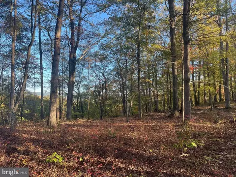 Dunham Dr, Hedgesville, WV 25427