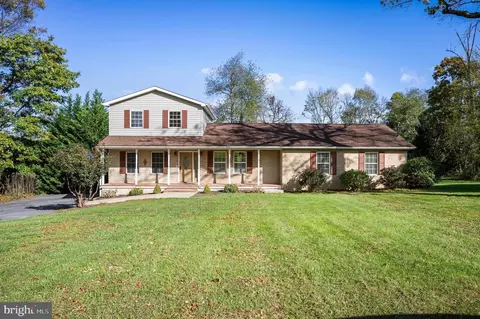 125 Flintlock Dr, Bunker Hill, WV 25413