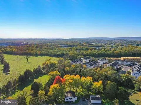 156 Emery Ln, Inwood, WV 25428