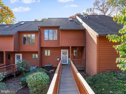88 Tecumseh Trl, Hedgesville, WV 25427