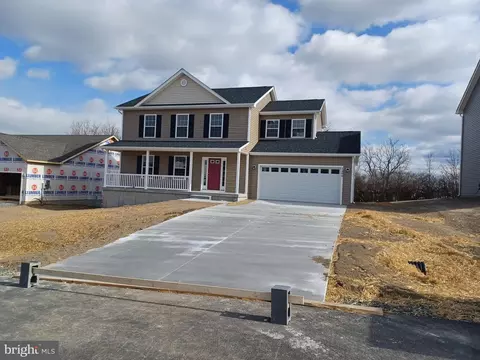 1408 Prentiss Point Pkwy, Martinsburg, WV 25401