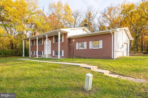 1298 Sam Mason Rd, Bunker Hill, WV 25413