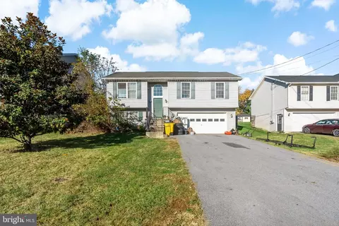 182 Hedrick Ave, Martinsburg, WV 25405
