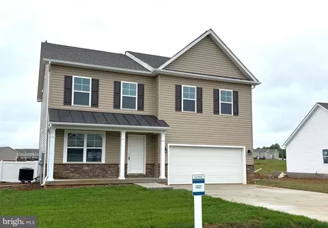127 Santiago Cir, Martinsburg, WV 25403