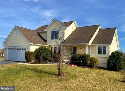 32 Whitonia Way, Martinsburg, WV 25404