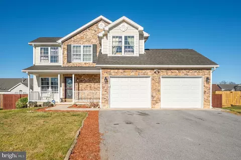 51 Shearwater Way, Martinsburg, WV 25405