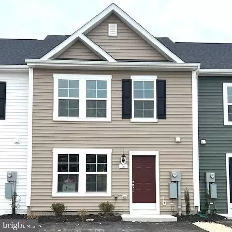 36 Scrub Pine Ct, Bunker Hill, WV 25413