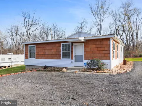 424 Raging River Rd, Falling Waters, WV 25419