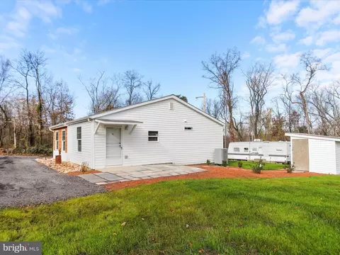 Exterior - 424 Raging River Rd, Falling Waters, WV 25419 photo 2 of 5
