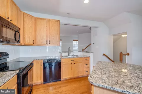 Kitchen - 38 Streamside Pl, Falling Waters, WV 25419 photo 1 of 6