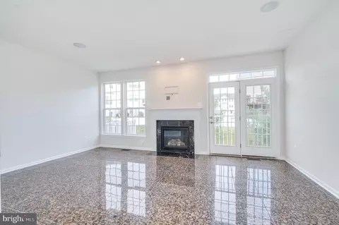Living - 38 Streamside Pl, Falling Waters, WV 25419 photo 4 of 8