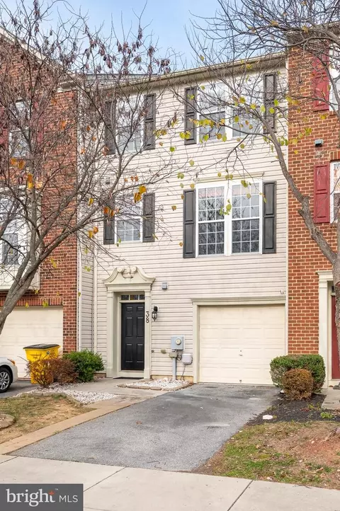 38 Streamside Pl, Falling Waters, WV 25419