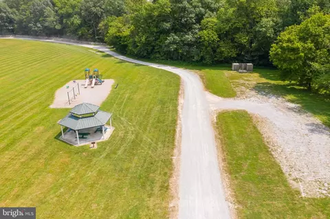 Exterior - 38 Streamside Pl, Falling Waters, WV 25419 photo 7 of 10