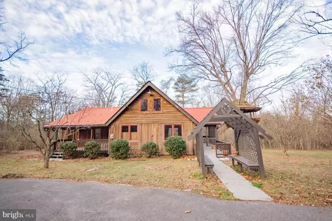 118 Rare Dogwood Ln, Hedgesville, WV 25427