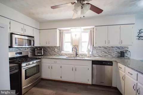 Kitchen - 115 Dove Ln, Falling Waters, WV 25419 photo 1 of 1