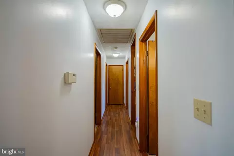 Entry Way - 115 Dove Ln, Falling Waters, WV 25419 photo 3 of 8
