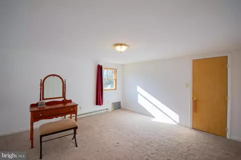 Bedroom - 115 Dove Ln, Falling Waters, WV 25419 photo 9 of 11