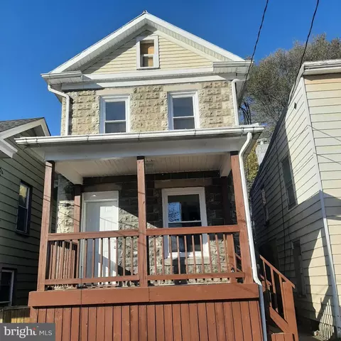 325 S Maple Ave, Martinsburg, WV 25401