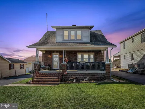 131 Warm Springs Ave, Martinsburg, WV 25404