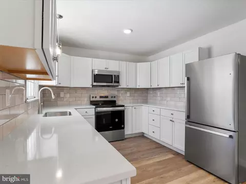 75 Stanford Ln, Falling Waters, WV 25419 photo 6