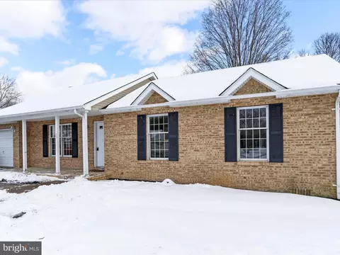 75 Stanford Ln, Falling Waters, WV 25419 photo 3
