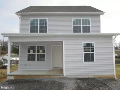 68 Place Dr, Martinsburg, WV 25401