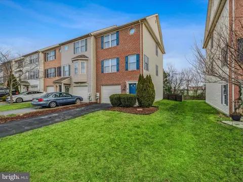 82 Teague Ln, Martinsburg, WV 25404