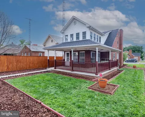 733 New York Ave, Martinsburg, WV 25401