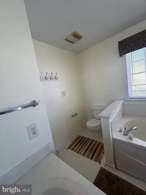 Bath - 569 Tice Rd, Falling Waters, WV 25419 photo 2 of 5
