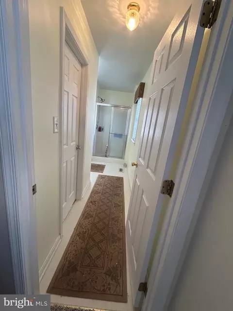 Entry Way - 569 Tice Rd, Falling Waters, WV 25419 photo 5 of 7