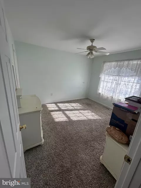 Bedroom - 569 Tice Rd, Falling Waters, WV 25419 photo 3 of 5