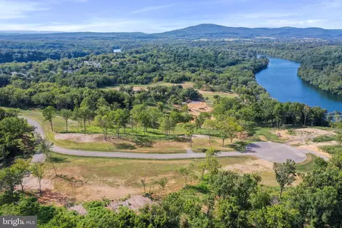 26 Falling Waters Drive, Falling Waters, WV 25419 photo 18