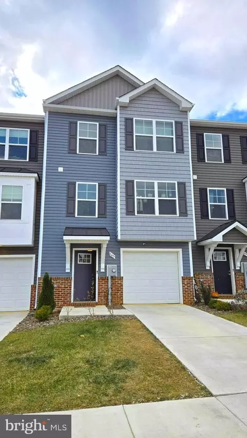 165 Carnes Way, Martinsburg, WV 25403