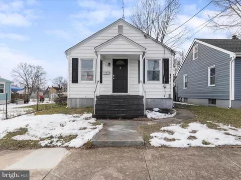 714 Albert St, Martinsburg, WV 25404