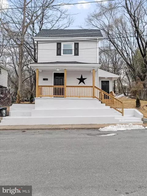 217 Vicky Bullett St, Martinsburg, WV 25404