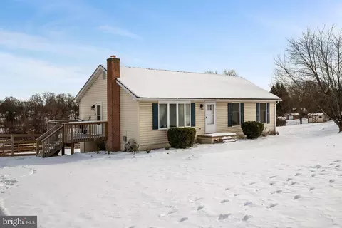 107 Pocohontas Dr, Inwood, WV 25428