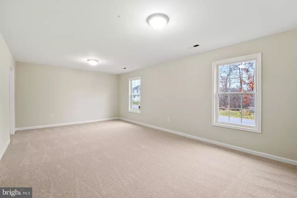 Living - 424 Tyler Way, Martinsburg, WV 25404 photo 2 of 2