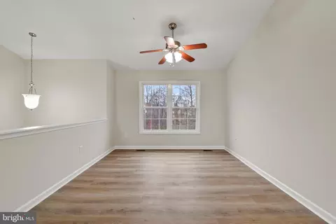 Living - 424 Tyler Way, Martinsburg, WV 25404 photo 1 of 2