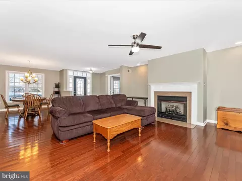 128 Downey Orchard Rd, Falling Waters, WV 25419 photo 6
