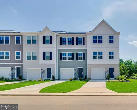 102 Milburn Dr #HARRIETT  538, Martinsburg, WV 25401