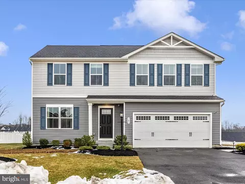 181 Sanctuary Dr, Hedgesville, WV 25427