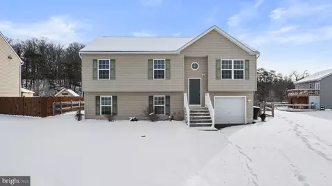 145 Eisenhower Cir, Inwood, WV 25428