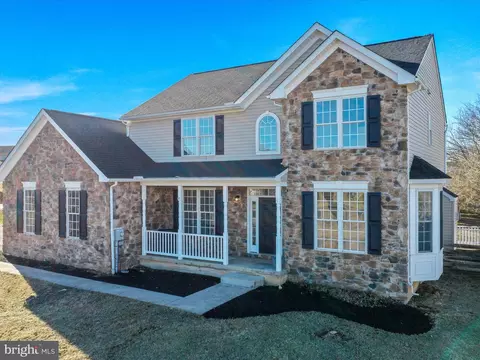 Exterior - 77 Berkshire Dr, Falling Waters, WV 25419 photo 3 of 11
