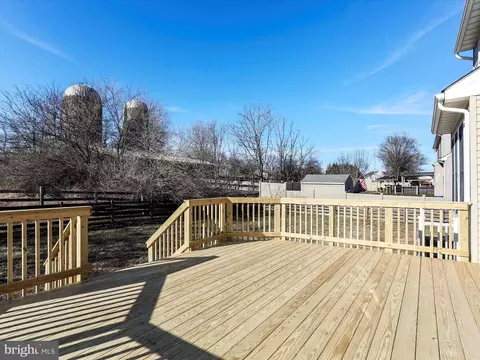 Exterior - 77 Berkshire Dr, Falling Waters, WV 25419 photo 5 of 11