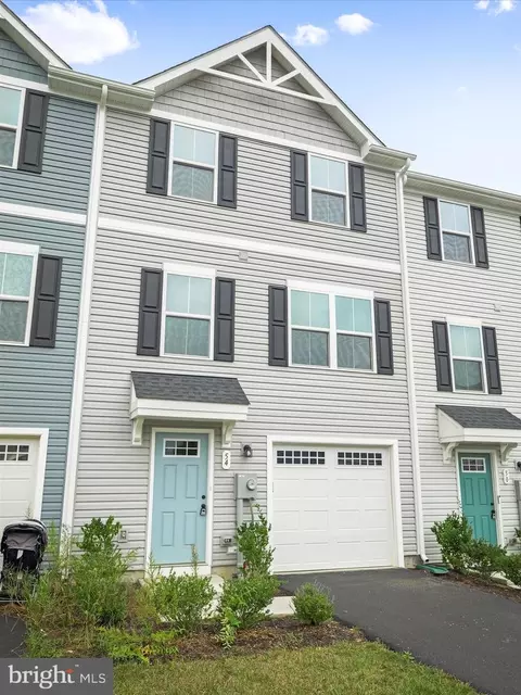 54 Ogunquit Dr, Martinsburg, WV 25403