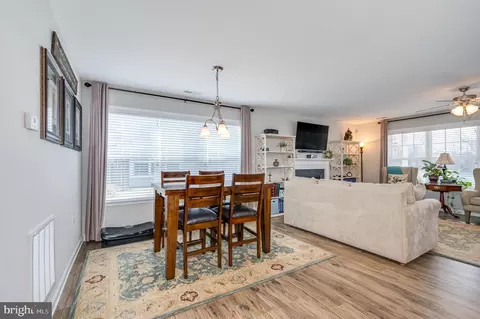 Dining - 89 Saffron Ter, Falling Waters, WV 25419 photo 1 of 2