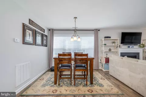 Dining - 89 Saffron Ter, Falling Waters, WV 25419 photo 2 of 2