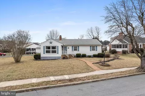 421 S Illinois Ave, Martinsburg, WV 25401